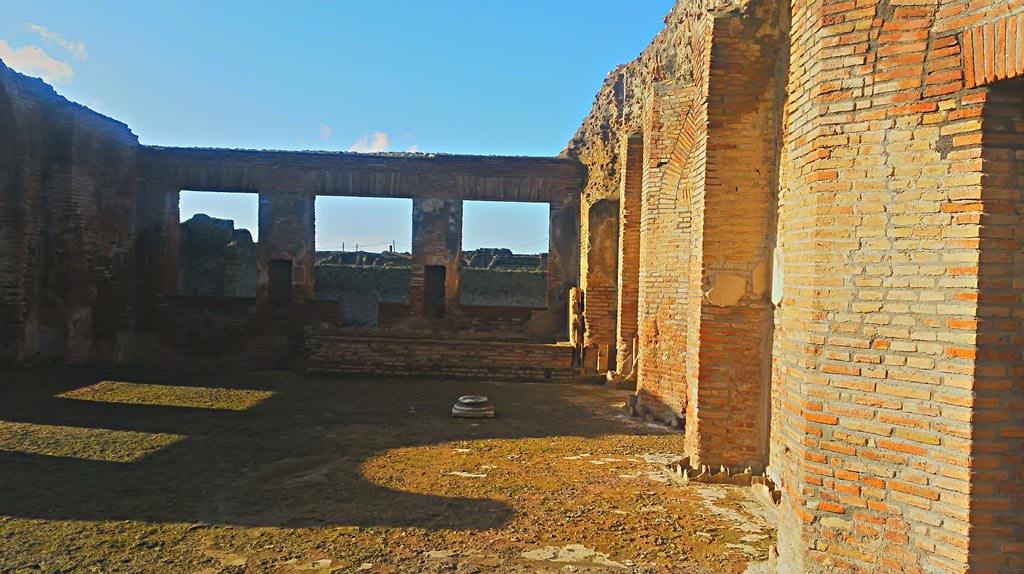 IX.4.18 Pompeii. December 2019. Caldarium “s”, looking towards west wall. Photo courtesy of Giuseppe Ciaramella.
