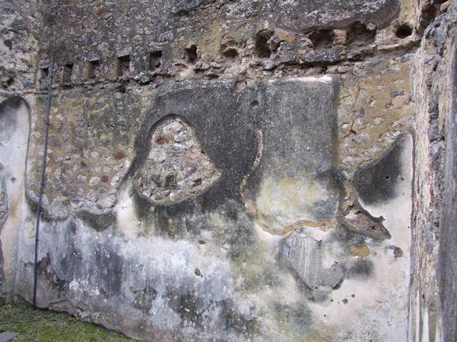IX.8.6 Pompeii.  December 2007.  Room 38, Triclinium.  Wall painting of Theseus and the Minotaur.