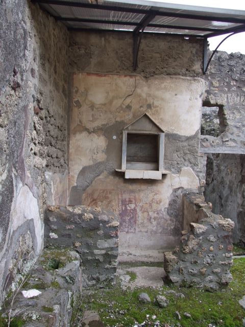 IX.8.6 Pompeii. March 2009.  Room 21. South wall.