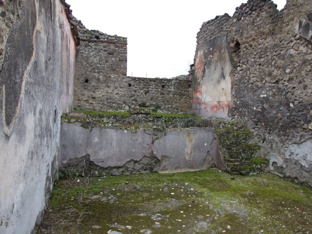 IX.8.6 Pompeii. March 2009.  Doorway to Room 28. Looking north.