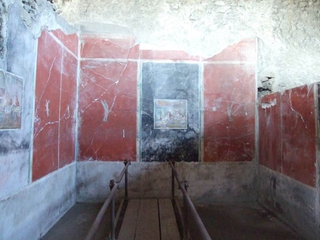 IX.12.6 Pompeii. March 2009.  Room 3, north wall.
