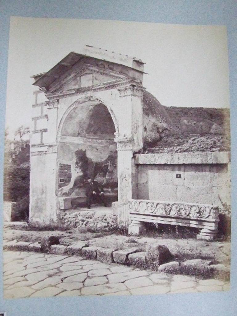 HGE08 Pompeii. Tomba del vaso di vetro blu, on right. Old undated photograph courtesy of the Society of Antiquaries, Fox Collection.