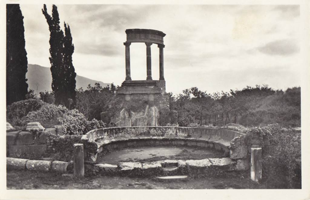 HGW04 Pompeii. Old postcard by Pasquale. Photo courtesy of Drew Baker.