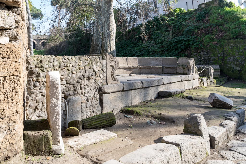 SGD Pompeii. January 2023. Looking south-east to schola tomb SGD, wall of enclosure SGH, and schola tomb SGF beyond. 
Photo courtesy of Johannes Eber.
