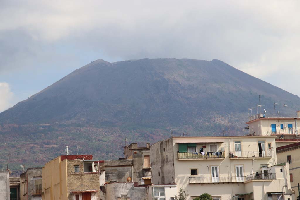 Vesuvius. September 2019. Looking towards the volcano from Herculaneum. Photo courtesy of Klaus Heese.