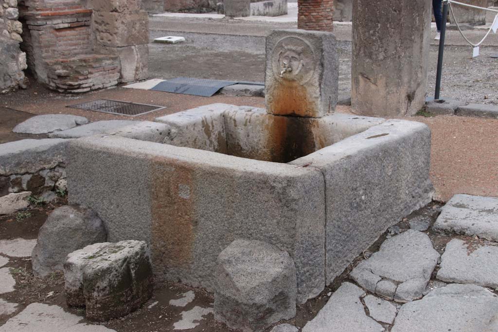 Fountain outside VIII.2.11 Pompeii, in Via delle Scuole. October 2020. Looking north-west towards fountain. Photo courtesy of Klaus Heese.