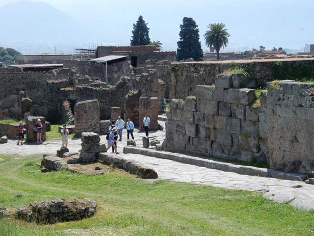 Vesuvian Gate Pompeii. May 2015. Detail of south end of west side of Vesuvian Gate, Looking west.  Photo courtesy of Buzz Ferebee.
