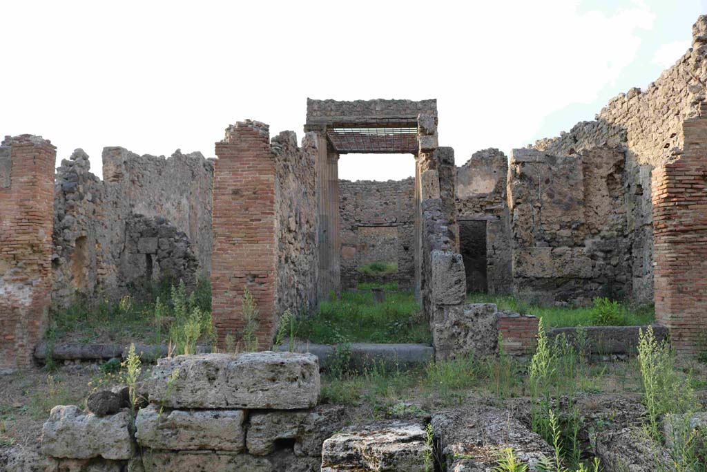 I.2.28 Pompeii. September 2018. Looking north to entrance doorway, from across Vicolo del Conciapelle. Photo courtesy of Aude Durand.