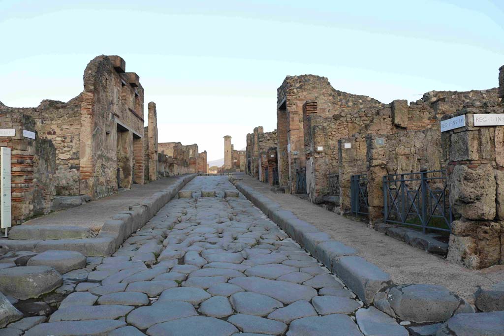 I.4.1 Pompeii, on right. December 2018. Looking north on Via Stabiana, with entrance doorway, on right. Photo courtesy of Aude Durand.