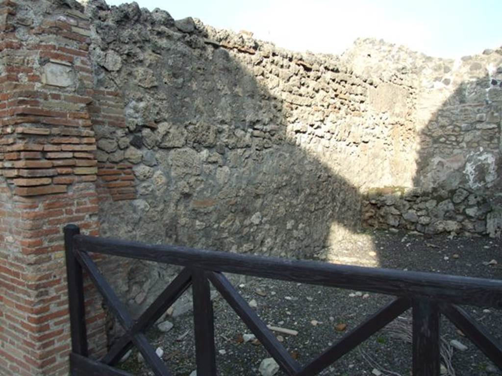I.4.6 Pompeii. December 2007. North wall of shop.