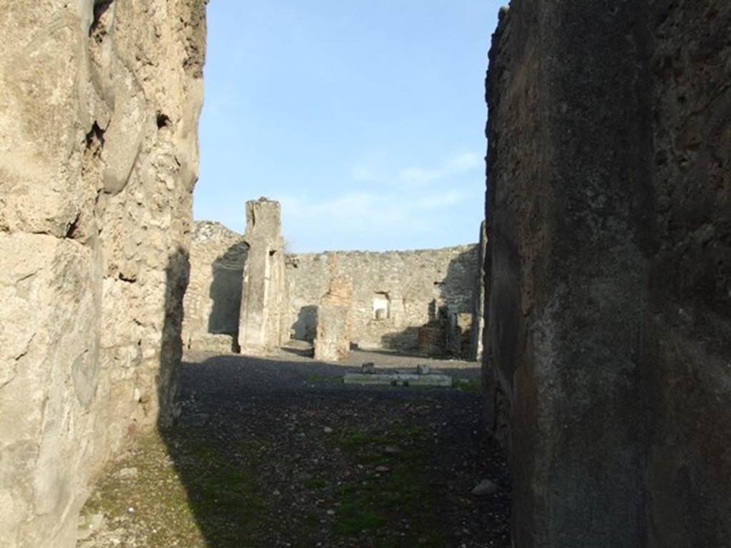 I.4.9 Pompeii. December 2007. Looking east from entrance corridor.