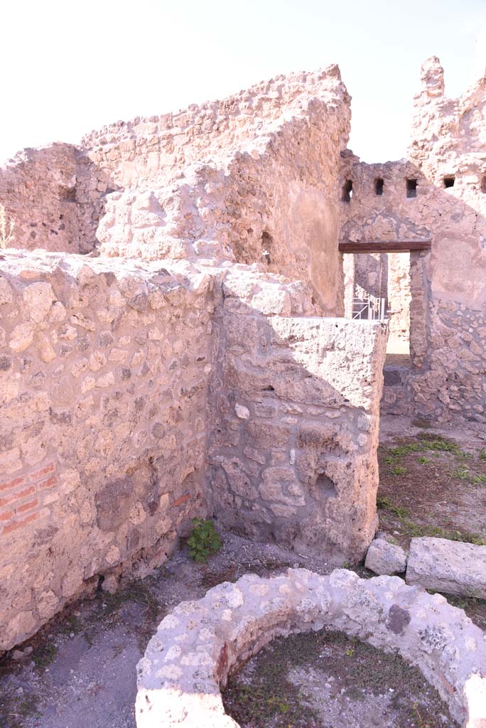 I.4.12 Pompeii. October 2019. Room b, Looking north in north-west corner in doorway of room h. 
Foto Tobias Busen, ERC Grant 681269 DCOR.
