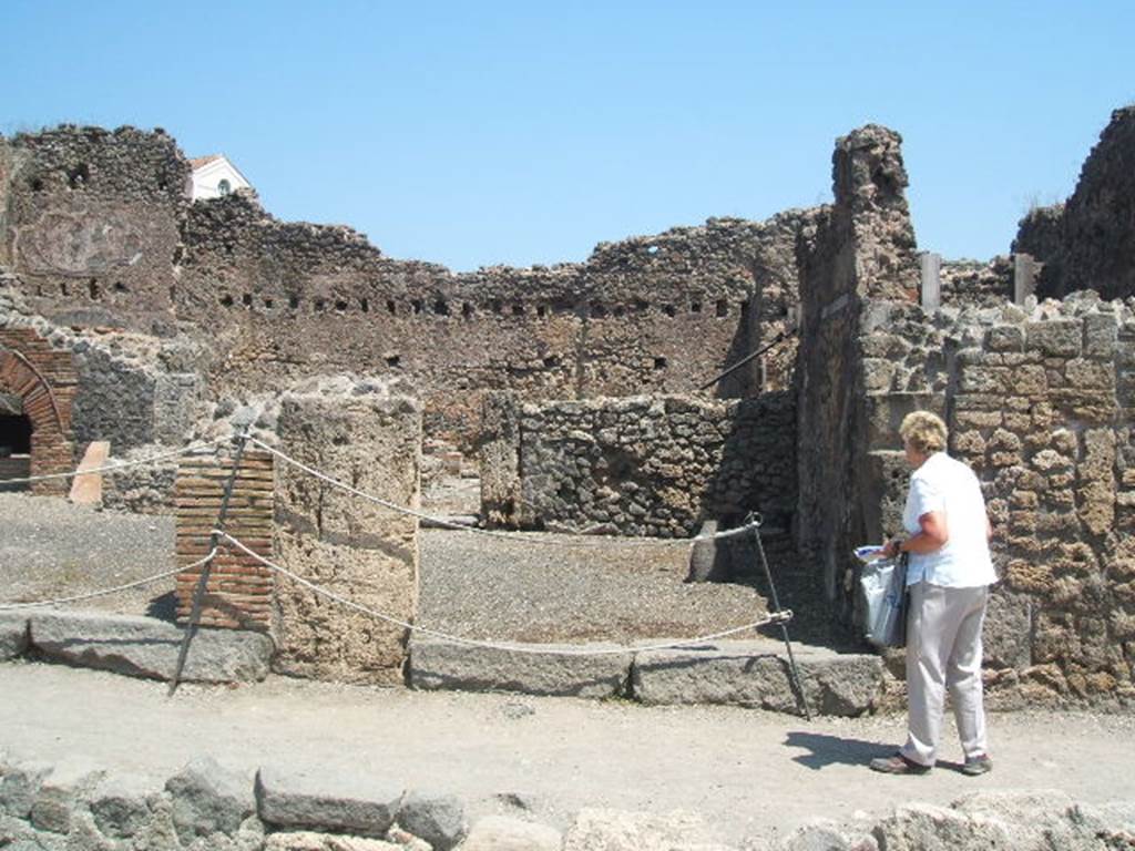 I.4.12 Pompeii. May 2005. Entrance.