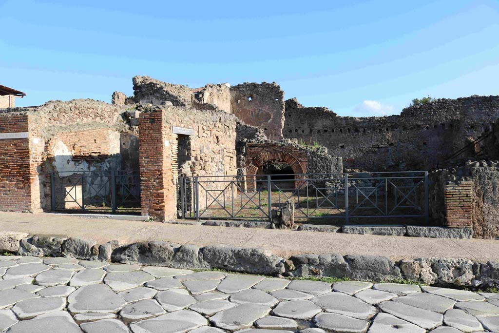 I.4.14, Pompeii, on left. December 2018. 
Looking east on Via Stabiana towards entrance doorways, with linking doorway towards I.4.13. Photo courtesy of Aude Durand.

