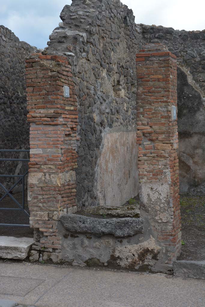 I.4.21 Pompeii. May 2019. Looking south to entrance to steps to an upper floor.
Foto Tobias Busen, ERC Grant 681269 DÉCOR.
