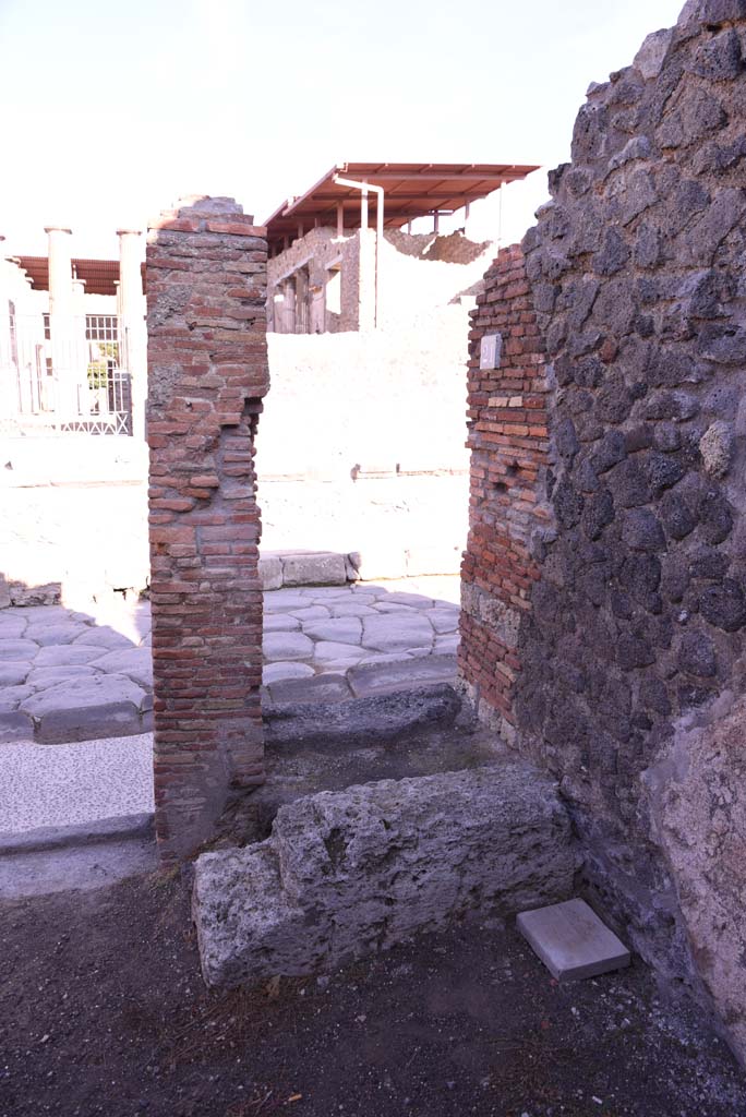 I.4.20/21 Pompeii. October 2019. Looking north to steps to upper floor.
Foto Tobias Busen, ERC Grant 681269 DÉCOR

