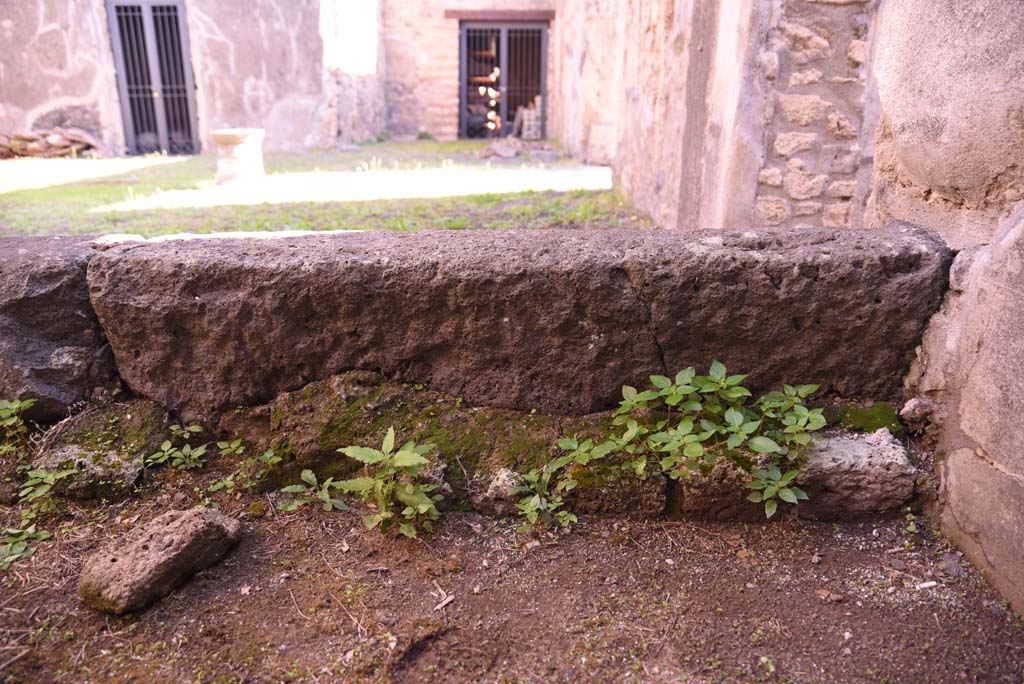 I.4.25 Pompeii. October 2019. Room 51, looking east towards front wall and south-east corner.  
Foto Tobias Busen, ERC Grant 681269 DCOR
