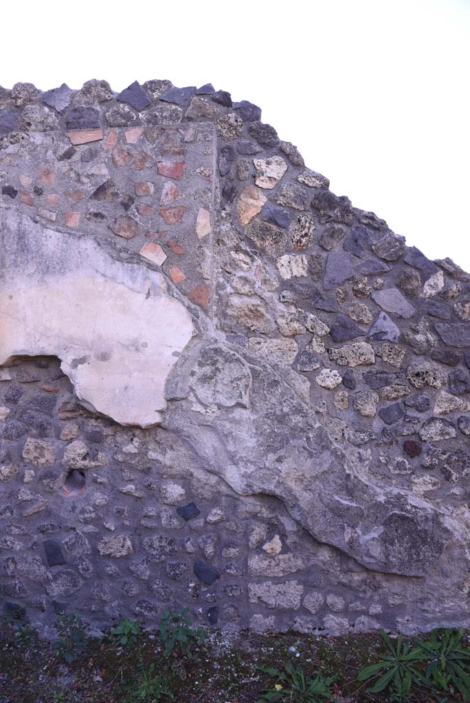 I.4.25 Pompeii. October 2019. Upper peristyle 56, continuation from south wall in south-east corner.
Foto Tobias Busen, ERC Grant 681269 DCOR
