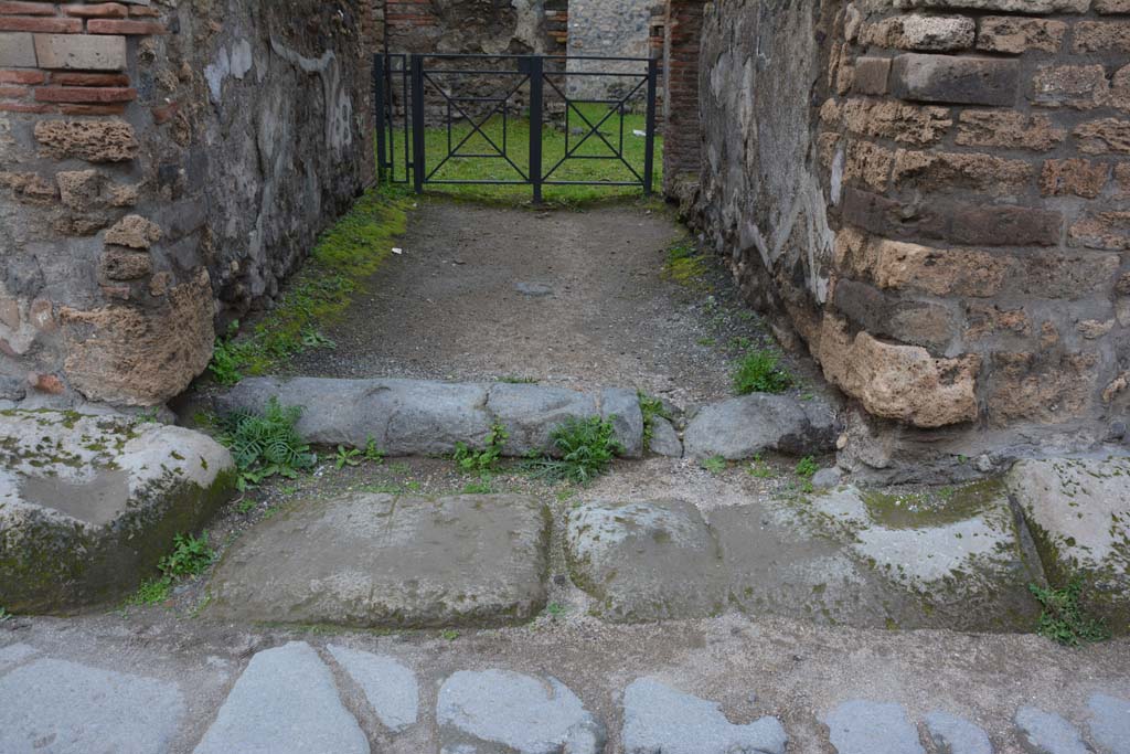 I.4.28 Pompeii. March 2018. Entrance doorway with ramp.   
Foto Tobias Busen, ERC Grant 681269 DÉCOR.
