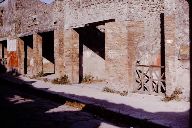 I.6.7 Pompeii, August 2021. Looking south from vestibule to atrium. Photo courtesy of Robert Hanson.

