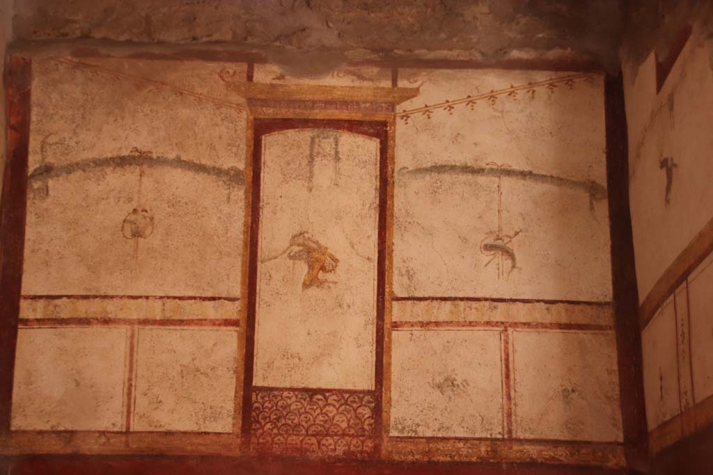 I.6.7 Pompeii. September 2019. Detail from west end of north wall. Photo courtesy of Klaus Heese.