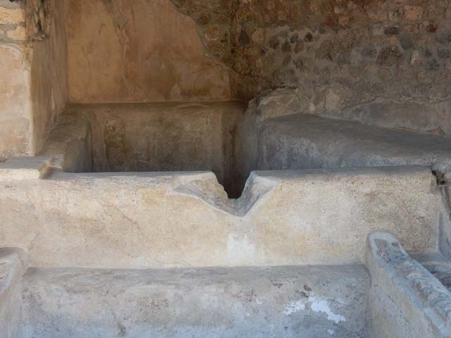 I.6.7 Pompeii. May 2016. Rear vat, connecting to middle vat. Photo courtesy of Buzz Ferebee.
