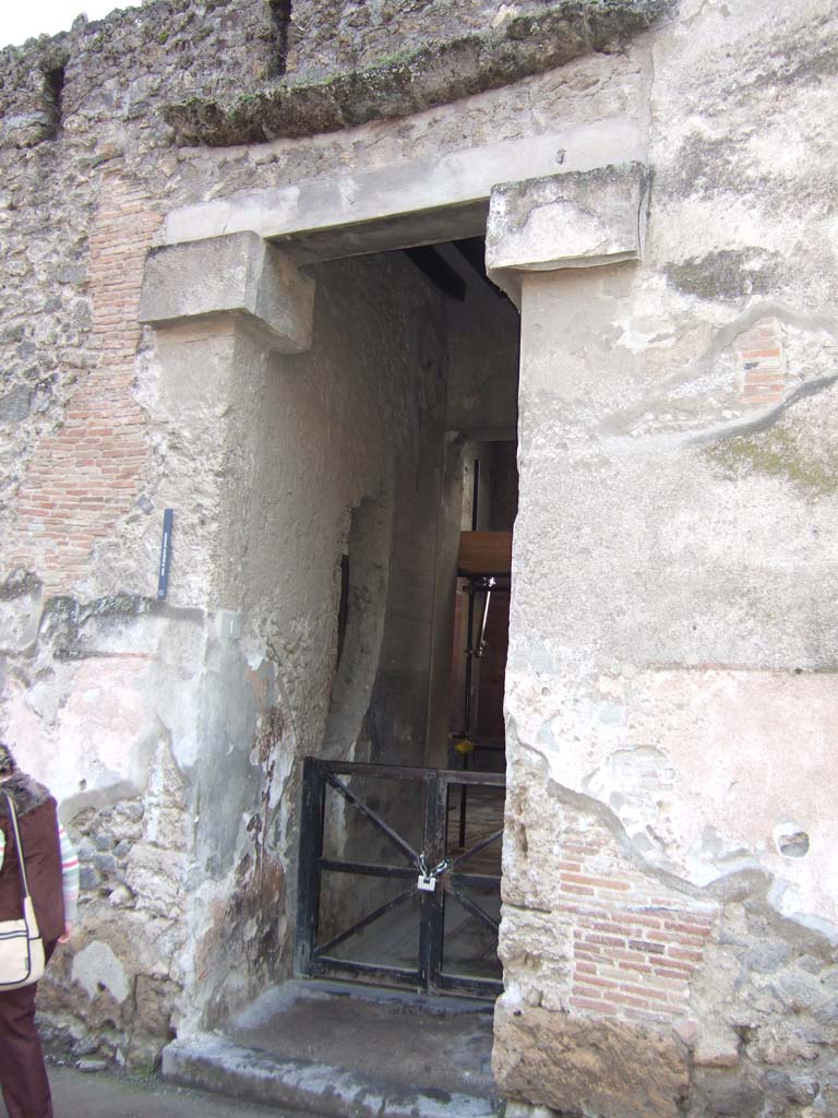 I.7.1 Pompeii. December 2005. Entrance doorway.