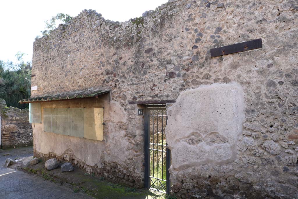 I.7.13 Pompeii. December 2018. 
Looking south-west towards painted inscriptions on Vicolo dell’Efebo. Photo courtesy of Aude Durand.
