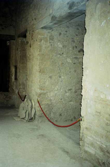 I.8.17 Pompeii. 1968. Room 15. Casa dei Quattro Stili, alcove W wall.  Photo courtesy of Anne Laidlaw.
American Academy in Rome, Photographic Archive. Laidlaw collection _P_68_3_10. 
