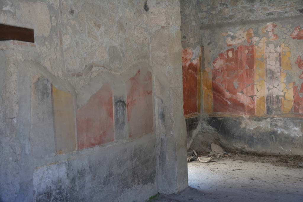 I.10.1 Pompeii. April 2017. Looking towards east wall of atrium with painted decoration. Photo courtesy Adrian Hielscher.