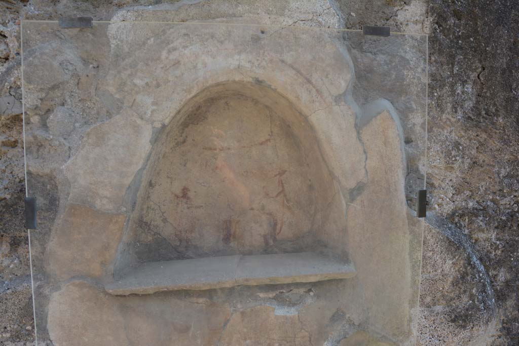 I.10.3 Pompeii. April 2017. Niche on east wall of fauces/entrance corridor. Photo courtesy Adrian Hielscher.
