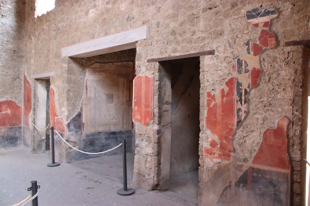 I.10.11 Pompeii. September 2021. Room 2, south side of atrium. Photo courtesy of Klaus Heese.