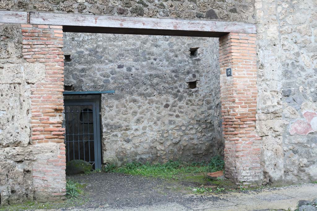 I.10.17 Pompeii. December 2018. Looking west towards entrance doorway. Photo courtesy of Aude Durand.