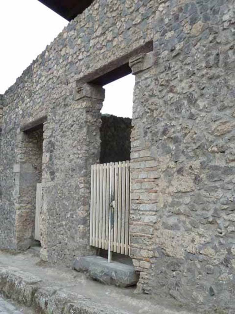 I.20.4 Pompeii. May 2010. Entrance on Via di Nocera. Looking south.