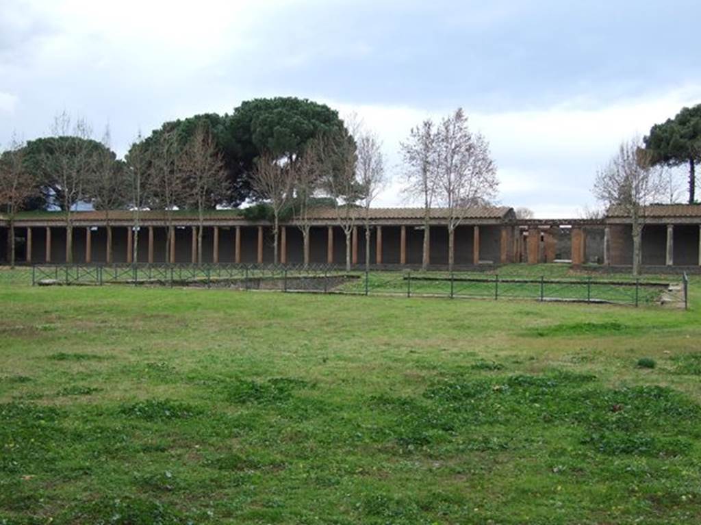 II.7.3 Pompeii. Palaestra. December 2006. View of Piscina or swimming pool.