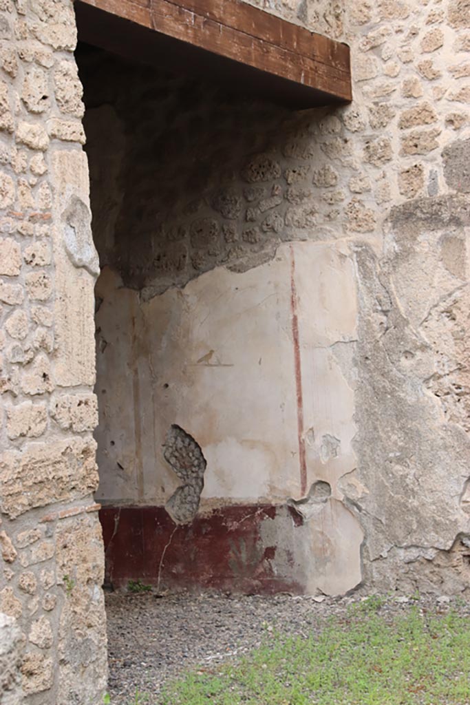 III.2.1 Pompeii. May 2024. 
Room 5, north wall of ala, on the west side of the atrium. Photo courtesy of Klaus Heese.
