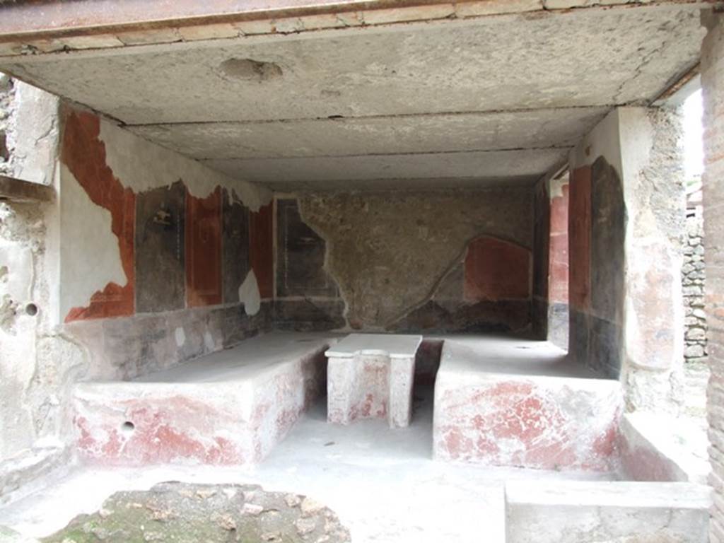 III.4.3  Pompeii.  March 2009.   Room 3. Triclinium.  Looking west.

