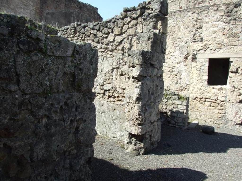 V.2.1 Pompeii.  March 2009.  Doorway to Room 5,  Cubiculum.