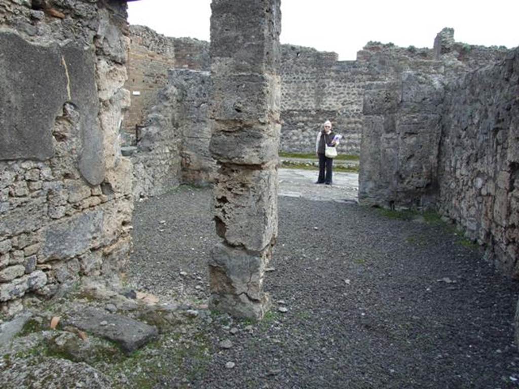 V.2.3 Pompeii.  March 2009. Looking south from rear room.  On the east side would have been the stairs to an upper floor.