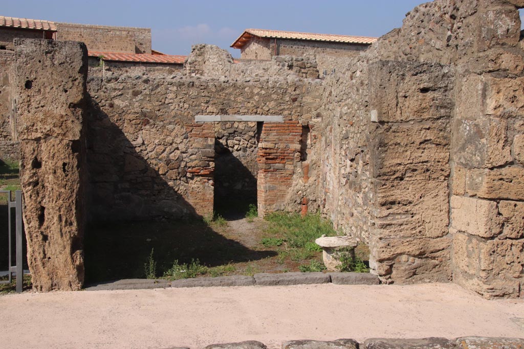 V.2.8 Pompeii. October 2023. Looking north towards entrance doorway. Photo courtesy of Klaus Heese.