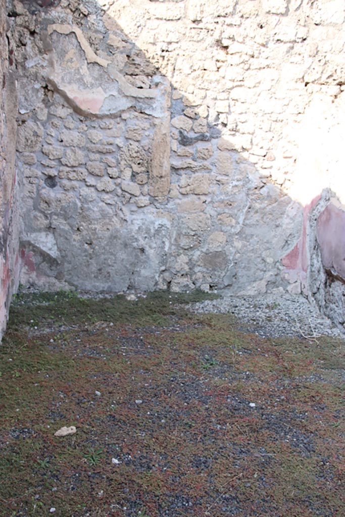 V.2.14 Pompeii. October 2022. 
Looking towards north wall of rear room. Photo courtesy of Klaus Heese.
