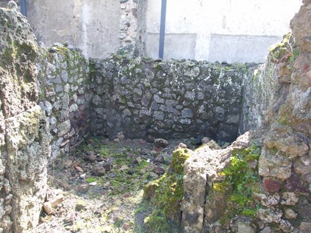 V.4.13 Pompeii.  March 2009.  Small room, south east of atrium or light yard, next to site of staircase.