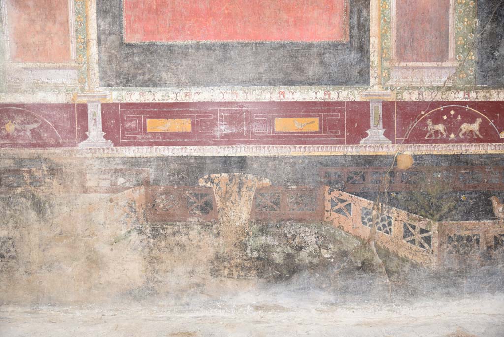 V.4.a Pompeii. March 2018. 
Room ‘h’, enhanced detail of garden painting with fountain in centre of zoccolo on lower south wall of tablinum.
Foto Annette Haug, ERC Grant 681269 DÉCOR.


