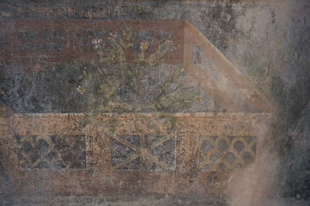 V.4.a Pompeii. March 2019. Room ‘h’, detail of painted garden painting on zoccolo at west end of south wall.
Foto Annette Haug, ERC Grant 681269 DÉCOR.
