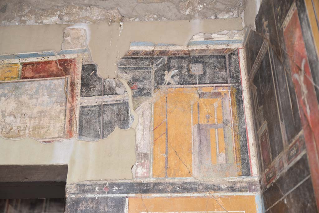 V.4.a Pompeii. March 2018. Room ‘g’, upper north wall in north-east corner.
Foto Annette Haug, ERC Grant 681269 DÉCOR.
