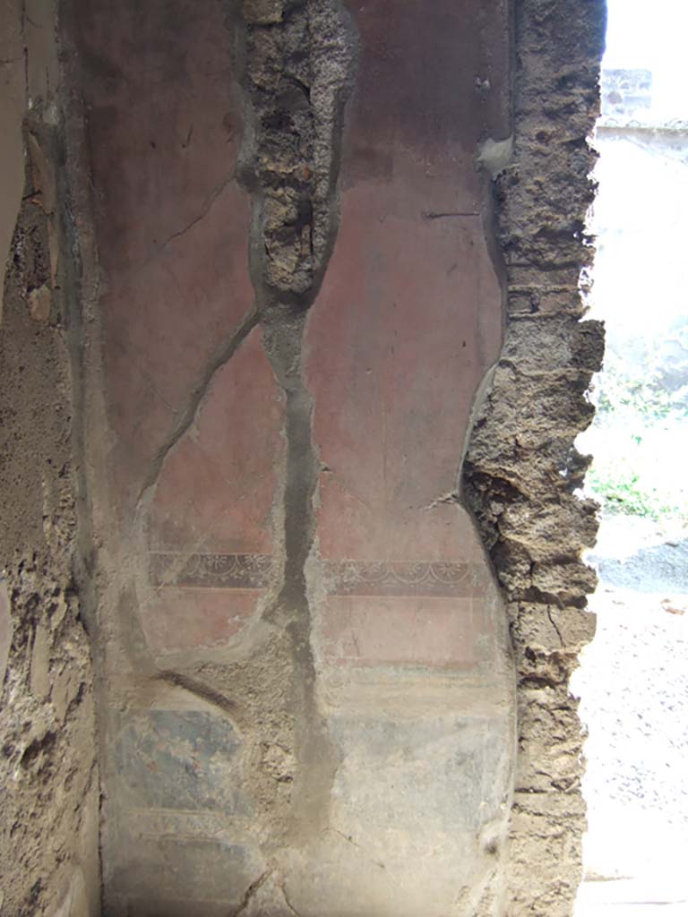 VI.2.14 Pompeii. September 2005. South-east corner of triclinium. 