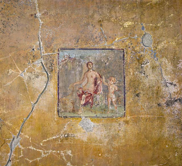 230775 Bestand-D-DAI-ROM-W.1211.jpg
VI.7.23 Pompeii. W.1211. Dado or zoccolo of south wall of tablinum, predella beneath the painting of Aphrodite. At the top a panel with Triton and a seahorse can be seen.
Photo by Tatiana Warscher. Photo © Deutsches Archäologisches Institut, Abteilung Rom, Arkiv. 
See http://arachne.uni-koeln.de/item/marbilderbestand/230775 
