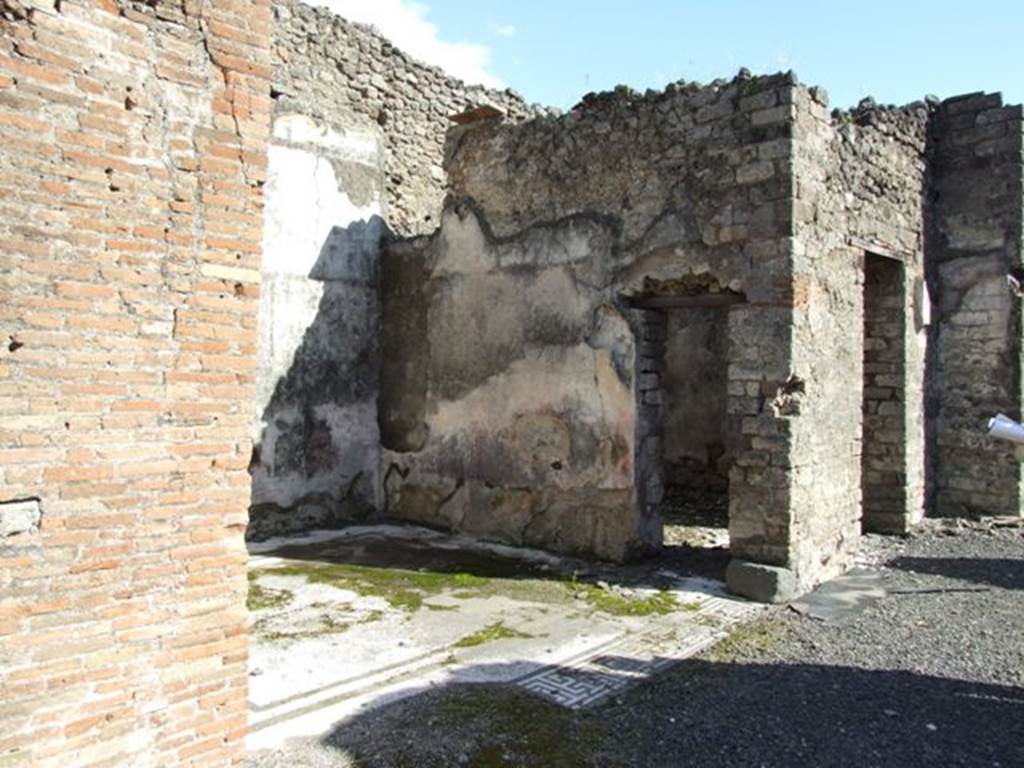 VI.8.20 Pompeii.  March 2009.   Room 6 on east side of peristyle.