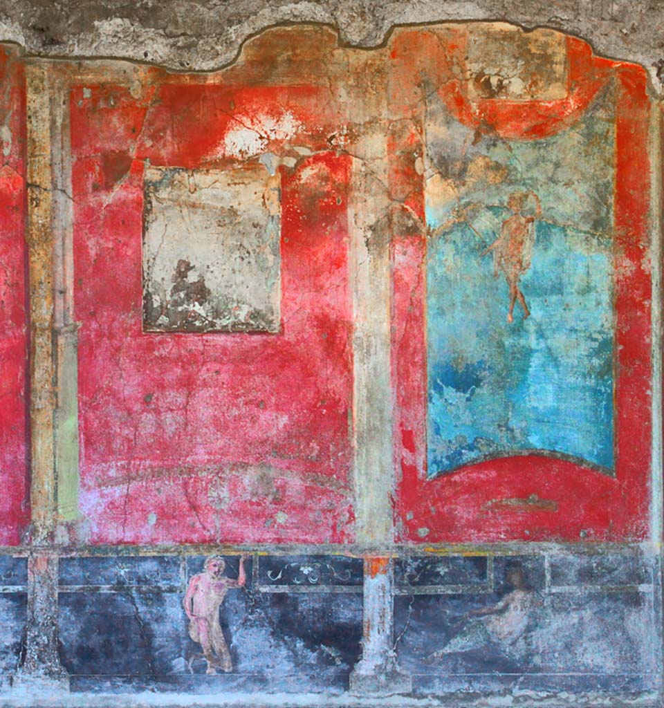 VI.9.2 Pompeii. August 2012. 
Room 26, centre and south end of east wall. Fresco in Fourth style. Photo courtesy of Davide Peluso.
