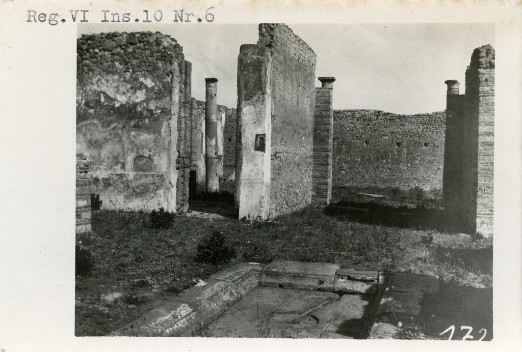VI.10.6 Pompeii. pre-1937-39. Room 5, tablinum on east side of atrium.
Photo courtesy of American Academy in Rome, Photographic Archive. Warsher collection no. 1736.

